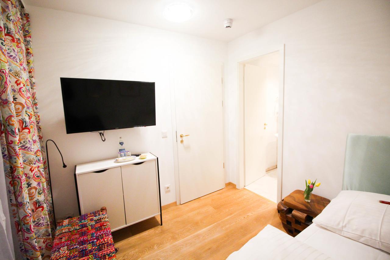 Das Kleine Hotel In Muenchen Exteriör bild